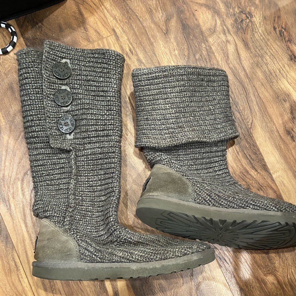 Worn Bailey Button Ugg’s